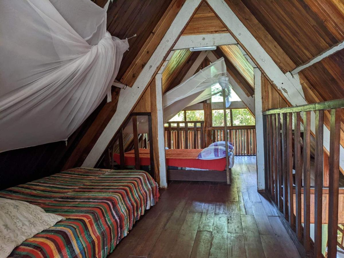 Les Acacias Bungalows Manambolo Exterior photo